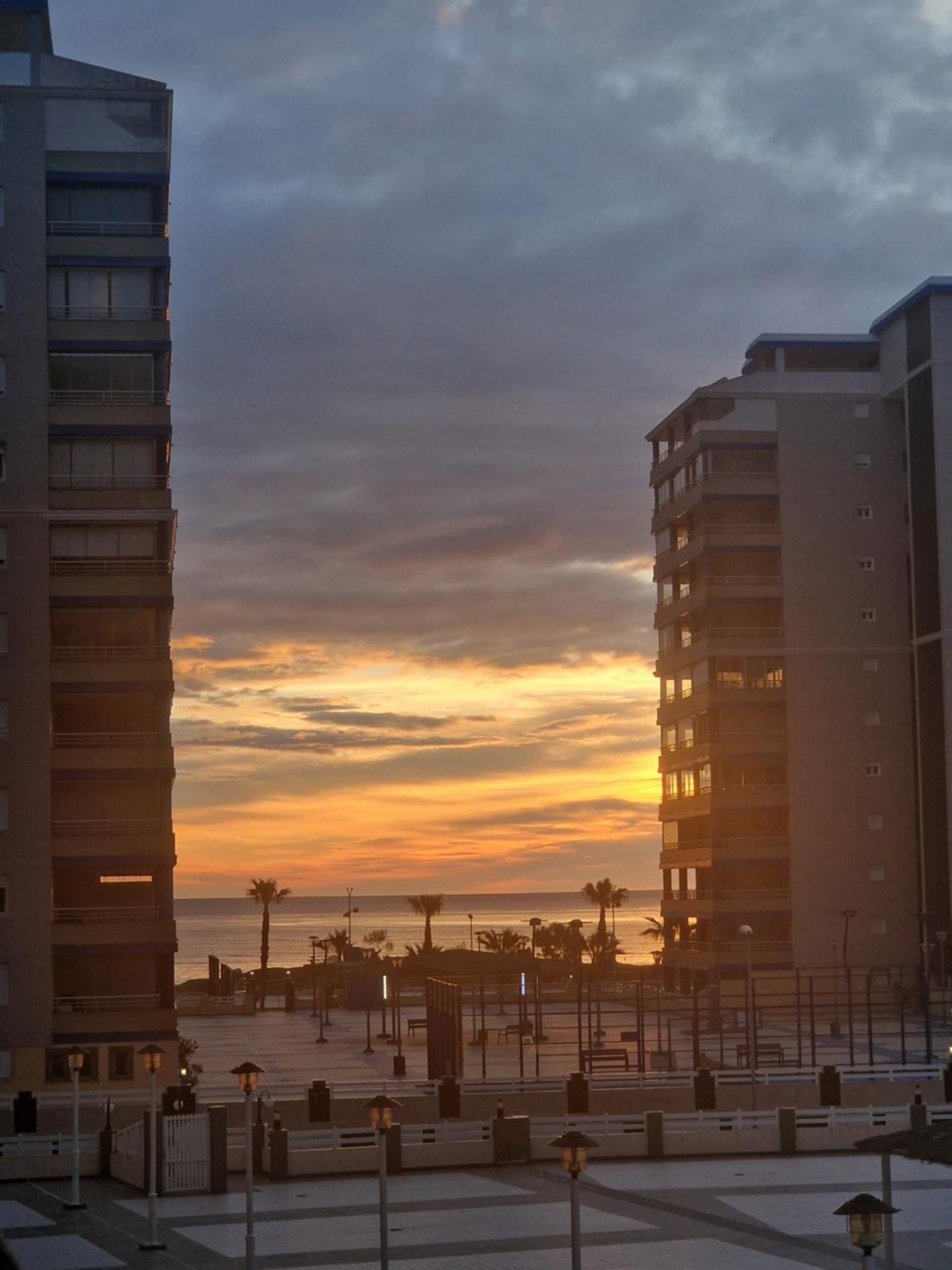 Appartement Relajate En Pareja O Familia!!! à Tavernes de Valldigna Extérieur photo
